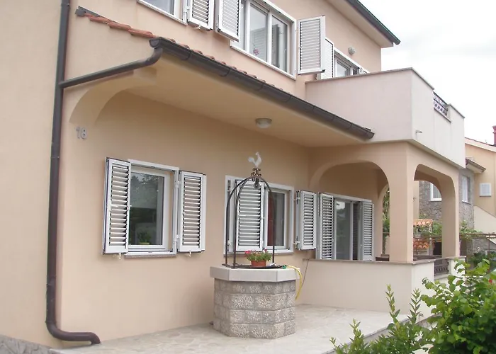 アパート Apartment Veglia クルク